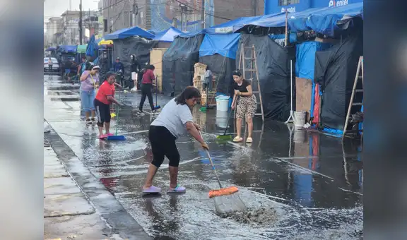 Exministra de Vivienda frente a las fuertes lluvias en Perú, que van dejando 12 muertos en 2026: "Las autoridades lo han permitido"