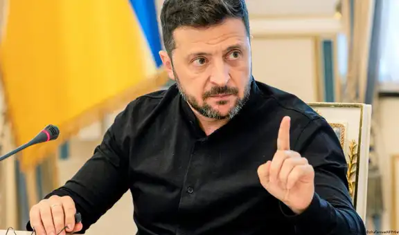 Zelenski afirma que sostendrá negociaciones directas con Rusia y EE. UU. en febrero para poner fin a la guerra en Ucrania