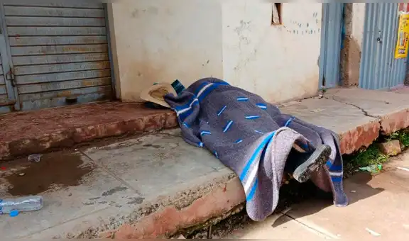 Poblador es hallado sin vida frente a colegio en Puno: víctima presenta signos de violencia