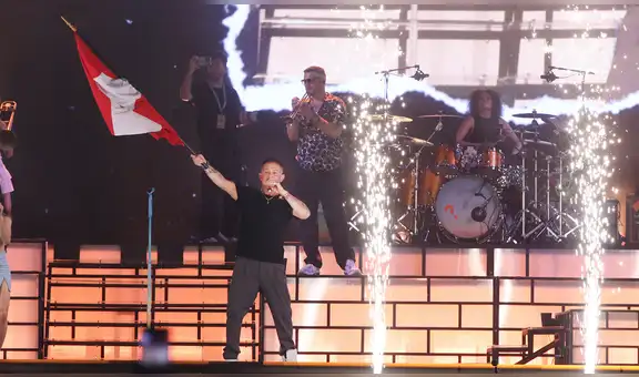 "Lima, te quiero": Alejandro Sanz se rinde ante el talento de la peruana Gisella Giurfa entre bandera y cajón