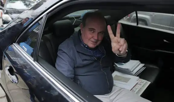 López Aliaga sí dio positivo en prueba de alcoholemia