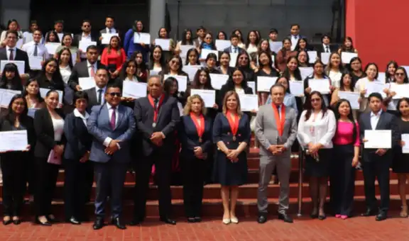 Corte de La Libertad reconoce a 143 jóvenes que culminaron con éxito el programa de Voluntariado Judicial 2025 - II