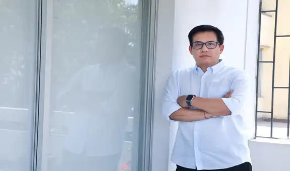 Américo Zambrano: “Fujimori y Acuña han manejado el país desde la Mesa Directiva”