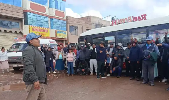 Juliaca: paro de transportistas bloquea vías hacia Puno y Azángaro por alza del combustible