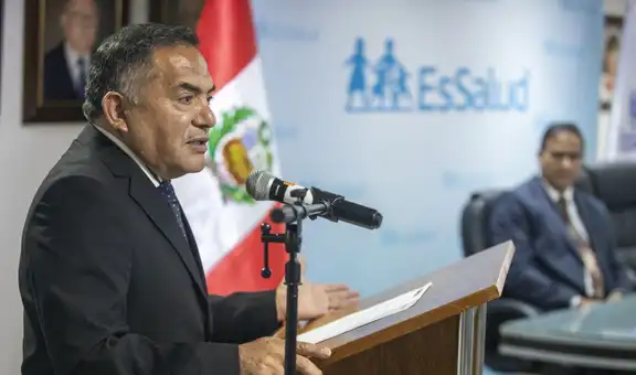 Luis Rosales Pereda asume como nuevo presidente ejecutivo de EsSalud tras renuncia de Segundo Acho