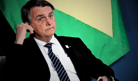 Jair Bolsonaro ingresa a UCI por bronconeumonía bacteriana bilateral tras presentar fiebre y escalofríos