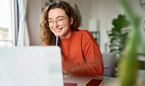 Científicos estudiaron el trabajo remoto durante 4 años y concluyen que trabajar desde casa nos hace más felices
