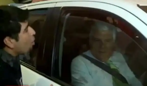 Simpatizante aprista escupió a Fernando Olivera: otros se subieron a la tolva de su camioneta