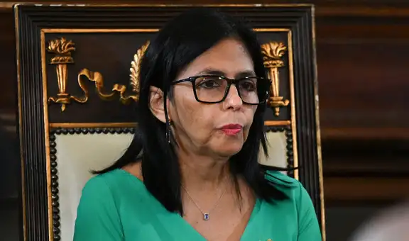 Delcy Rodríguez anuncia aumento salarial para el 1 de mayo en medio de protestas en Venezuela