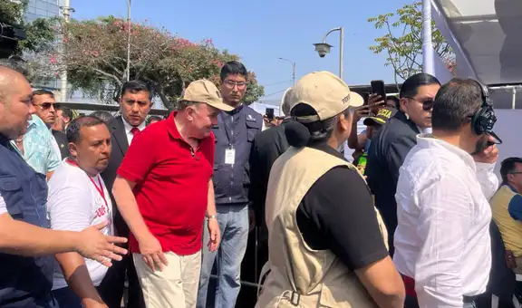 Rafael López Aliaga se victimiza y apela al ataque y fraude ante demora de material electoral