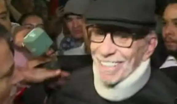 Ricardo Belmont aparece con collarín tras flash electoral que lo posiciona entre los primeros lugares