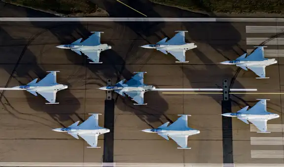 Empresa sueca Saab: gobierno del Perú no evaluó la oferta por el caza Gripen