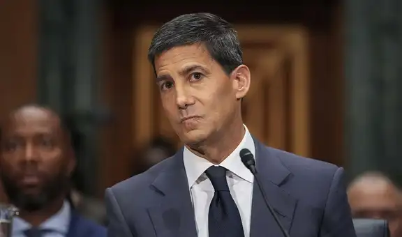 Candidato de Donald Trump a la Reserva Federal niega ser su "marioneta" y promete autonomía