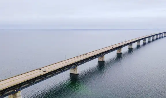 China construye un megapuente de 12 km que revoluciona la ingeniería en un país clave de Sudamérica: unirá una isla con un continente