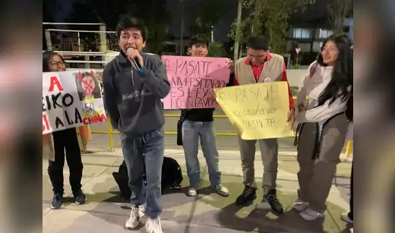 Estudiantes en Arequipa denuncian que cobradores los bajan de los vehículos cuando exigen que se respete el medio pasaje