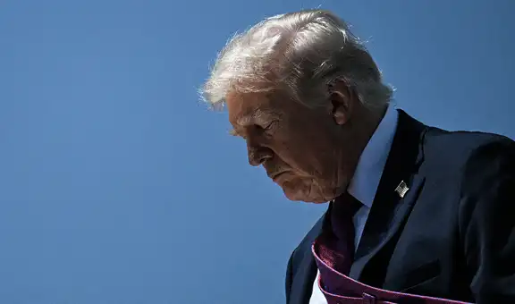 Ante una caída de popularidad de Trump por su gestión, republicanos reformulan la estrategia electoral