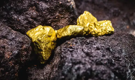 Un estudio revela que el 99% del oro se encuentra en un lugar inaccesible para los humanos y cómo se filtra hacia la superficie