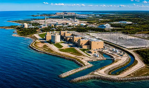 América tiene la mayor central nuclear en operación continua del mundo con casi 7 GW, por encima de Chernóbil antes del accidente