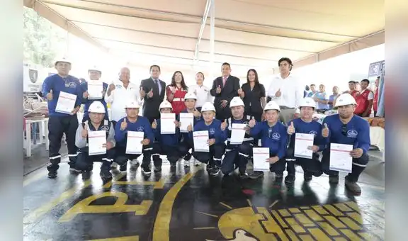 Cómo es el sistema por el que trabajan 30.000 presos en las cárceles peruanas