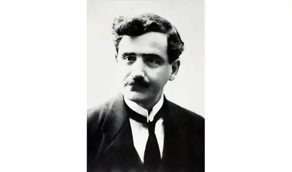 Ciro Alegría y José María Eguren en la avenida Arequipa, por Eduardo González Viaña