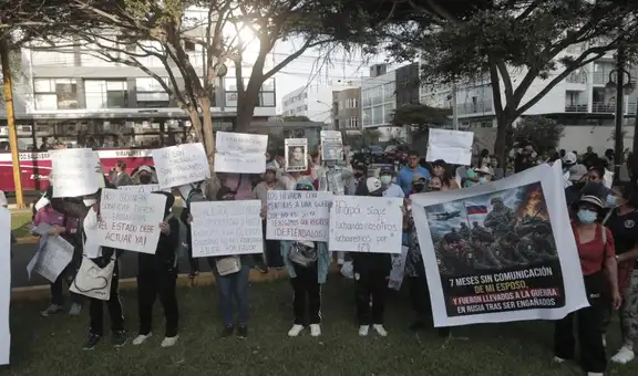 “Rusia, devuélveme a mis hijos y a mis hermanos”: familias protestan frente a la embajada rusa en Perú