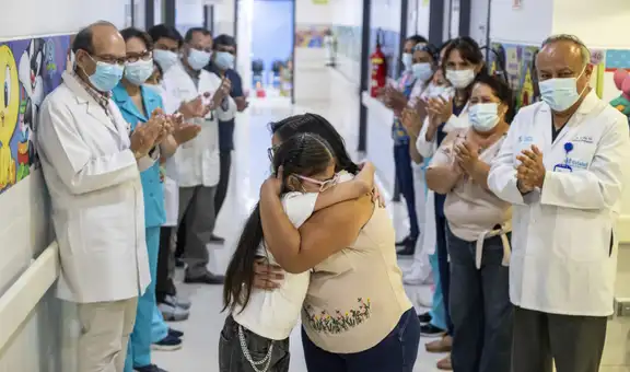 Milagro de vida: niña sobrevive a paro cardíaco de 30 minutos tras recibir trasplante de corazón