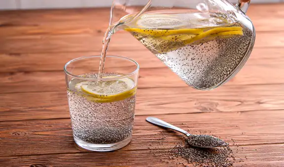 Los científicos responden a la tendencia del agua de chía en TikTok: ¿realmente ayuda a bajar de peso o es solo un mito viral?