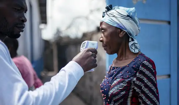 La OMS declara emergencia sanitaria internacional por brote de ébola sin vacuna que deja decenas de muertes en África