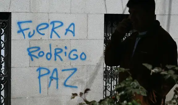 Más de 100 detenidos en Bolivia durante protestas que exigen la renuncia de Rodrigo Paz ante la crisis económica