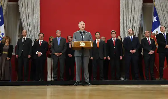 En apenas dos meses el presidente José Antonio Kast hace los primeros cambios en su gabinete ministerial