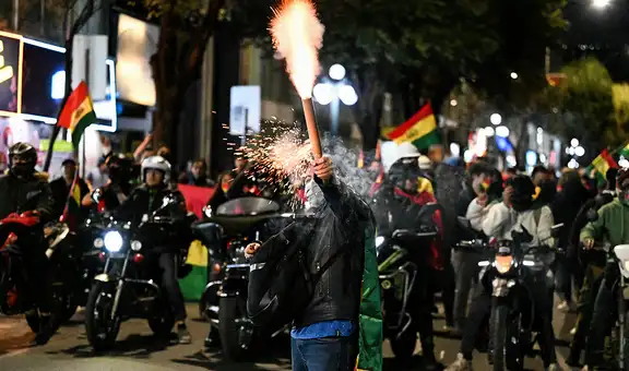 Gobierno de Rodrigo Paz insiste en levantar los bloqueos en Bolivia pese a las exigencias de su renuncia e invita al diálogo