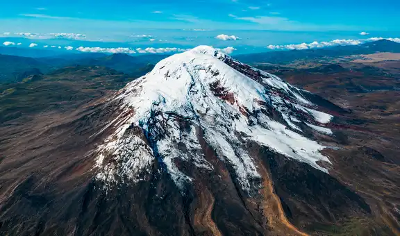 No es el Everest: un volcán de Sudamérica es el punto más cercano al espacio, con su cumbre a casi 6.500 km del centro de la Tierra
