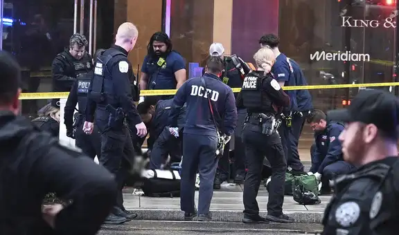 Hombre armado muere tras un intercambio de disparos frente a la Casa Blanca mientras Donald Trump estaba dentro del recinto