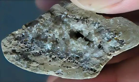 El descubrimiento de una herramienta de 146.000 años de antigüedad muestra la historia de la creatividad humana