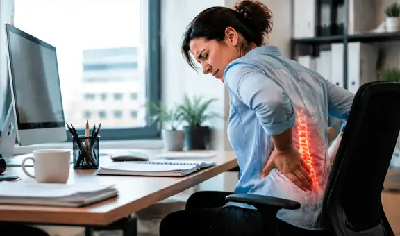Conserva tu postura erguida con 4 ejercicios sencillos que retrasan el desgaste físico, según un fisioterapeuta