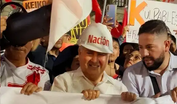 Alfonso López-Chau se une a la marcha nacional contra Keiko Fujimori