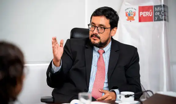 Ministro de Comercio Exterior y Turismo renuncia en medio de polémica por retraso del TLC entre Perú y Brasil