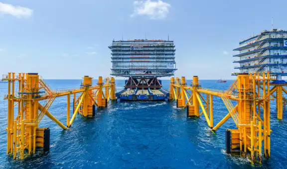 China rompe todos los límites de la energía eólica con un nodo marino que recoge electricidad de 163 turbinas a más de 100 km de la costa