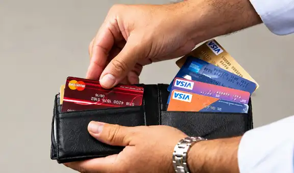 ¿Te hicieron un consumo que no reconoces en tu tarjeta? Esto es lo que debes hacer para recuperar tu dinero, según Indecopi