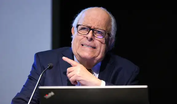 Julio Velarde: “El potencial de crecimiento era bastante mayor y no se concretó por la inestabilidad”