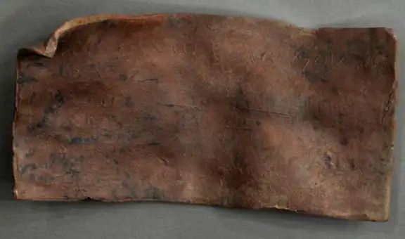 Arqueólogos descifran la maldición de una antigua tablilla: mágicas invocaciones egipcias y escritas en griego