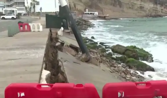 Cierran la playa La Herradura en Chorrillos tras colapso de parte del malecón por fuerte oleaje