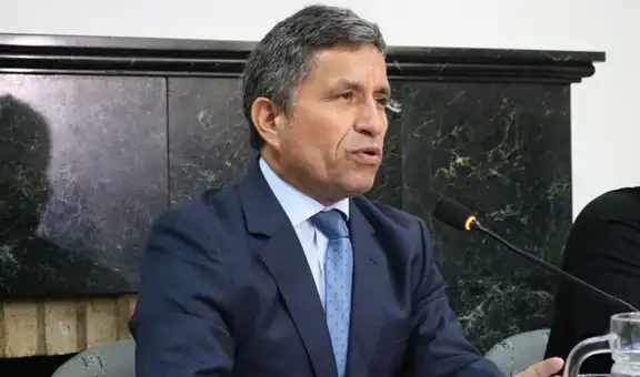 Carlos Rivera: "Benavides pasa a colocarse en un terrible precedente por pedir amnistía en crímenes horrendos"
