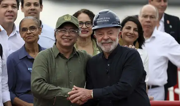 Petro se compromete con Lula a dejar el cargo el 6 de agosto y promover una transición pacífica en Colombia