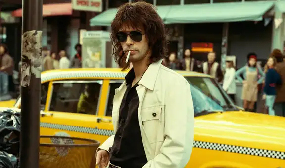Rebelde y punk: “Limónov. La balada”, la película sobre un controvertido escritor