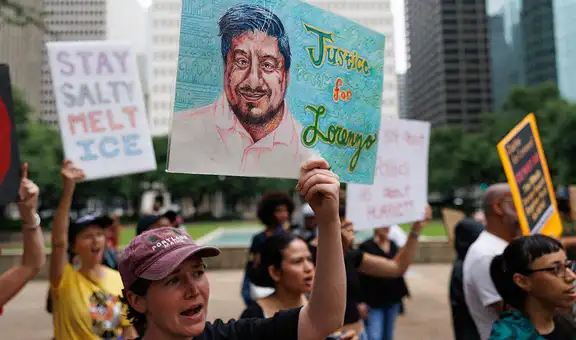 En un solo día ICE arrestó más de 200 personas en zona fronteriza en medio de acusaciones por dos migrantes muertos