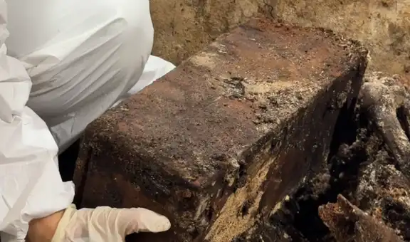 Investigadores encontraron un ataúd de 200 años de antigüedad en un cementerio: al abrirlo, quedaron boquiabiertos ante el escalofriante hallazgo