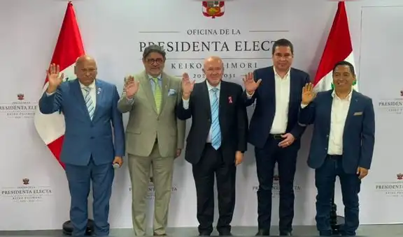 Keiko Fujimori se reune con Carlos Bruce y otros alcaldes distritales de Lima en sede de Fuerza Popular