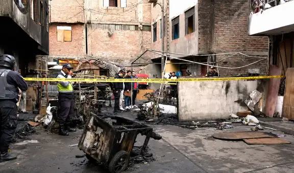Incendio consume viviendas en La Victoria y deja 10 fallecidos: fuego habría sido provocado