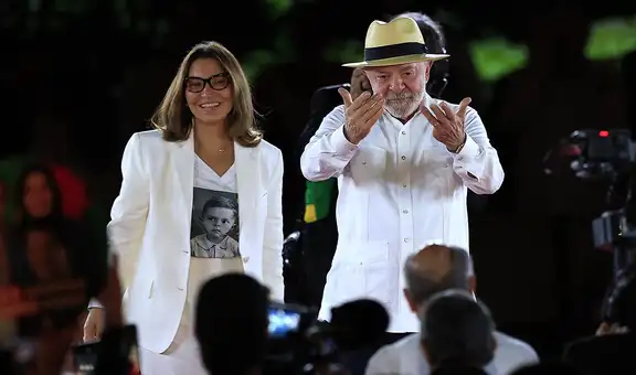 Lula da Silva oficializa su candidatura a la reelección en Brasil y reúne coalición para enfrentar a Flávio Bolsonaro
